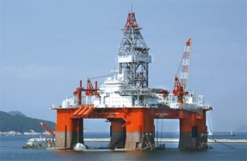 Seadrill_West_Aquarius_(DW semisub)_deepwater_drilling_rig Seadrill_West_Aquarius_(DW semisub)_deepwater_drilling_rig